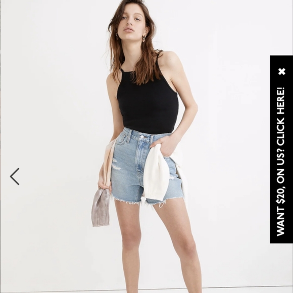 Madewell Pants - Madewell the mom Jean short 28